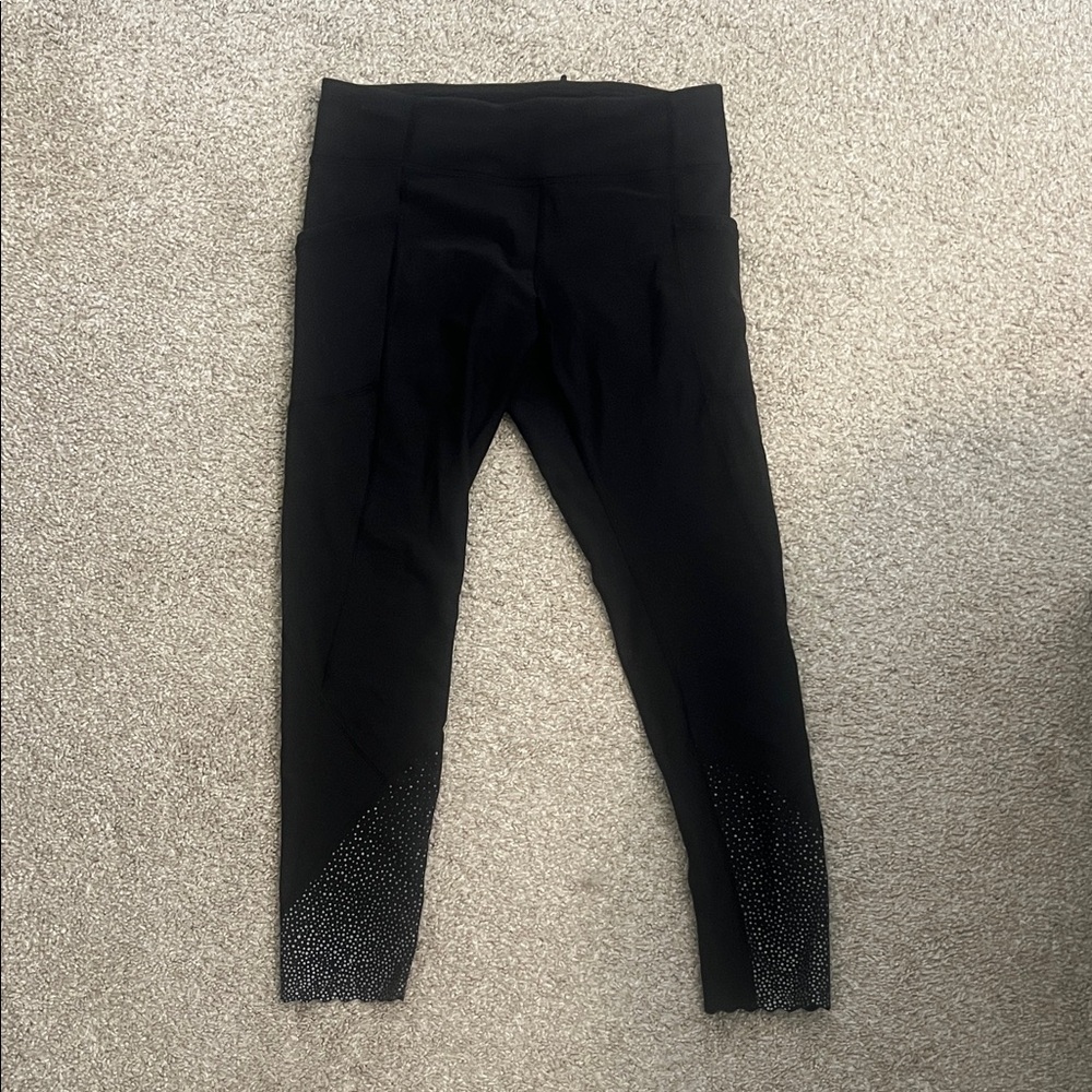Black scalloped hem leggings sz 8